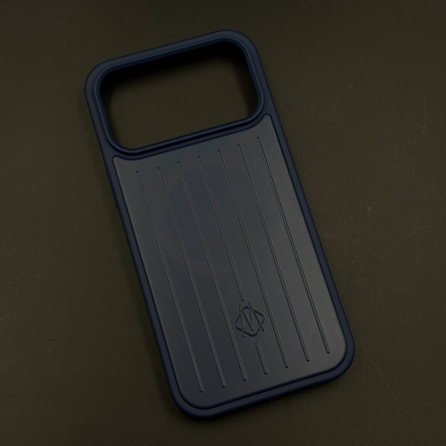 Luggage Brand RM Vertical Ribbed Magsafe Case- iPhone